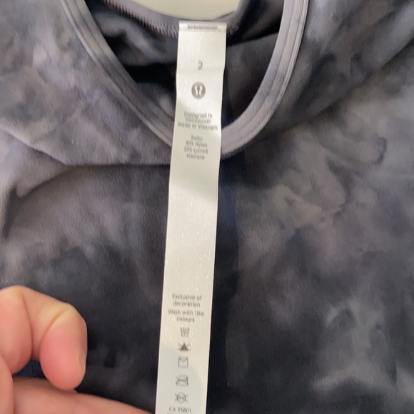 NWT ⭐️ SZ 2 BLACK ALIGN LULULEMON TIEDYE CROP TOP YOGA TWEEN HTF COLOR NEW - Picture 5 of 12